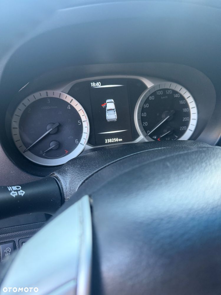 Nissan Navara - 6