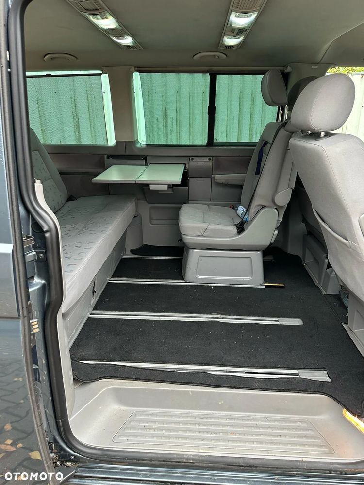 Volkswagen Multivan - 6