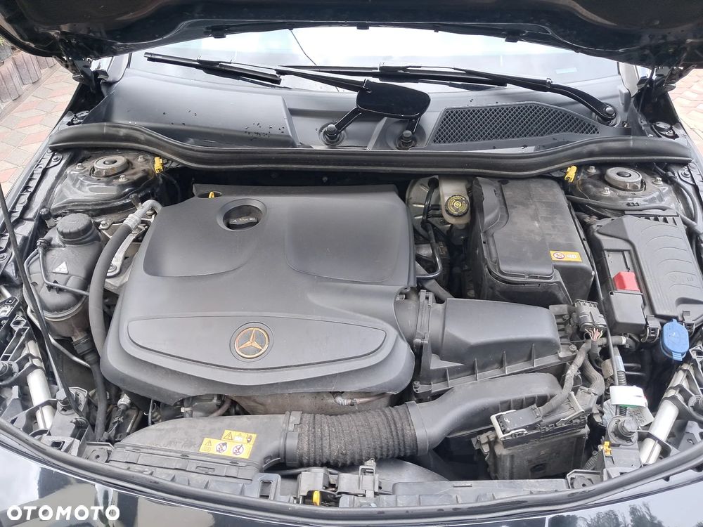 Mercedes-Benz CLA 250 4-Matic - 10