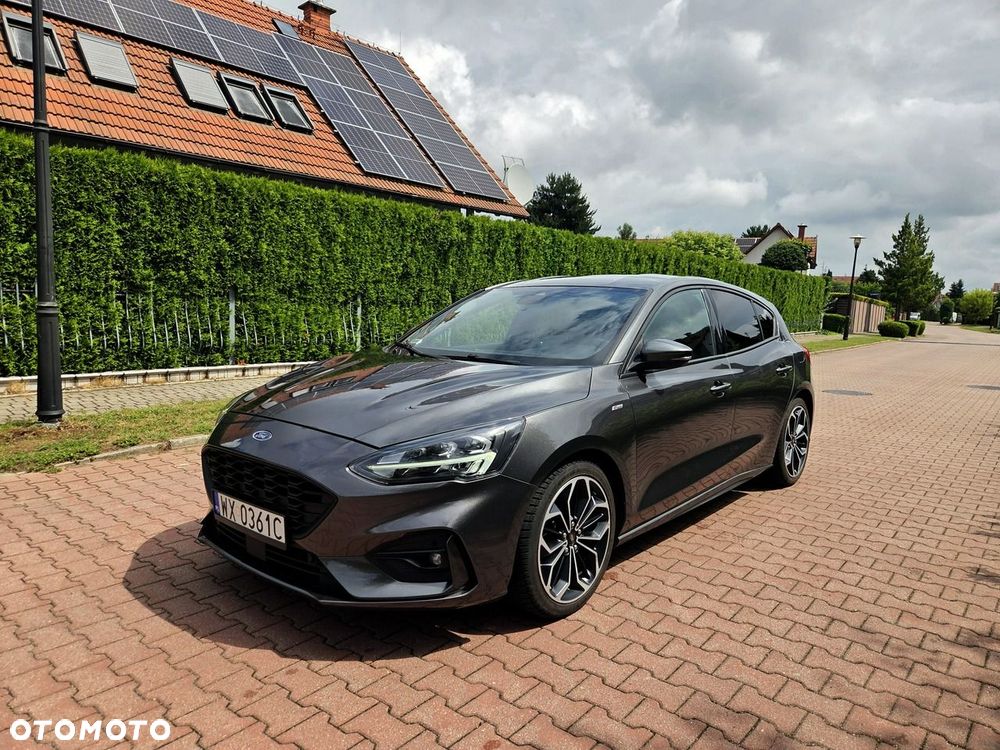 Ford Focus 1.5 EcoBoost ST-Line - 1