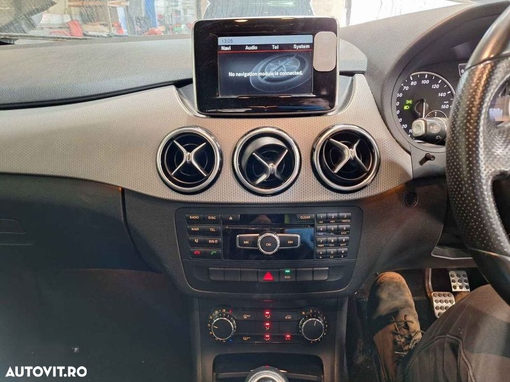 Debitmetru aer Mercedes B-Class W246 2014 HATCHBACK 1.5 DCI - 9