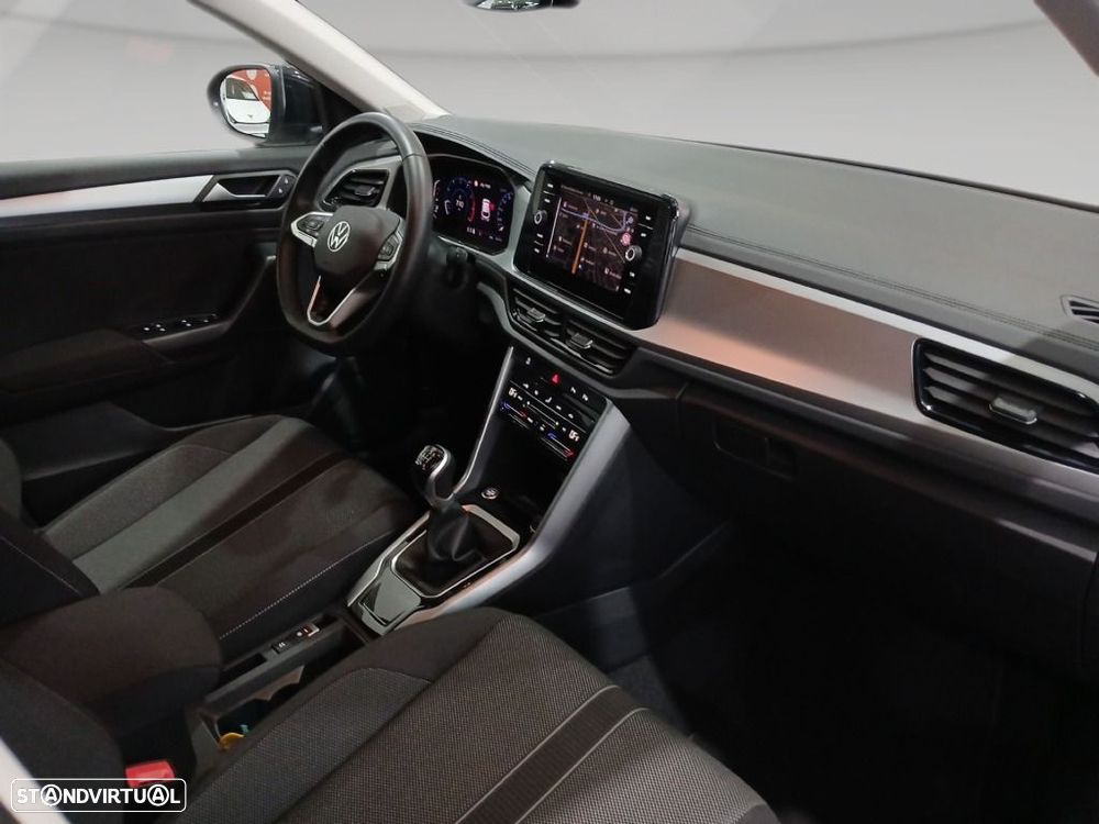 VW T-Roc 1.0 TSI Urban - 13