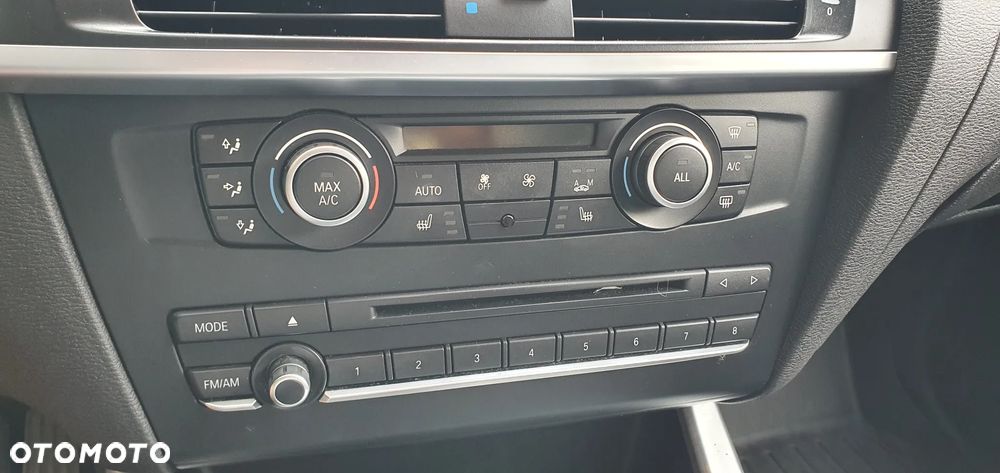 BMW X3 28i xDrive - 11