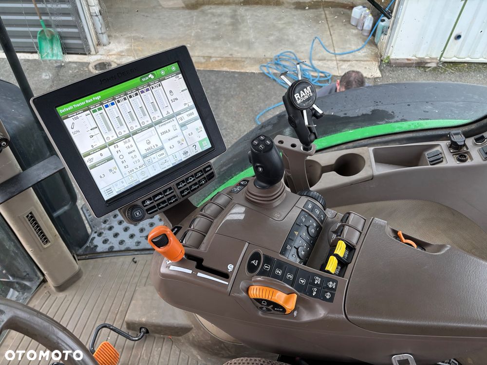 John Deere 7310R - 8