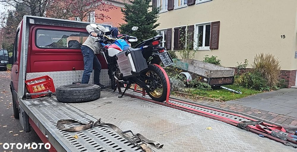 Honda CRF - 9