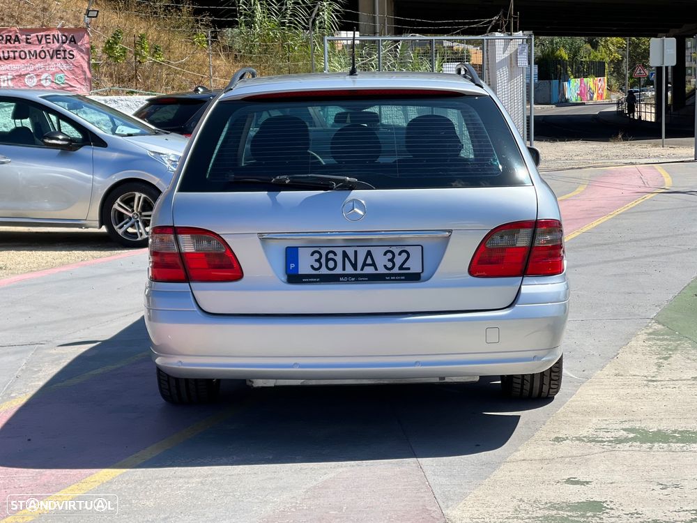 Mercedes-Benz E 220 T CDI Auto Avantgarde - 3