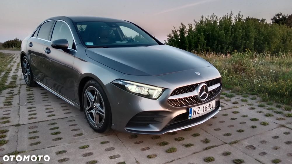 Mercedes-Benz Klasa A 200 AMG Line 7G-DCT - 3