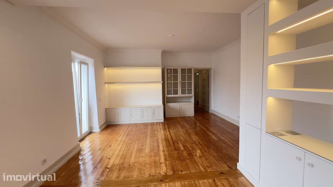 Apartamento T3 com 3 casas de banho e varanda - Grande imagem: 5/25