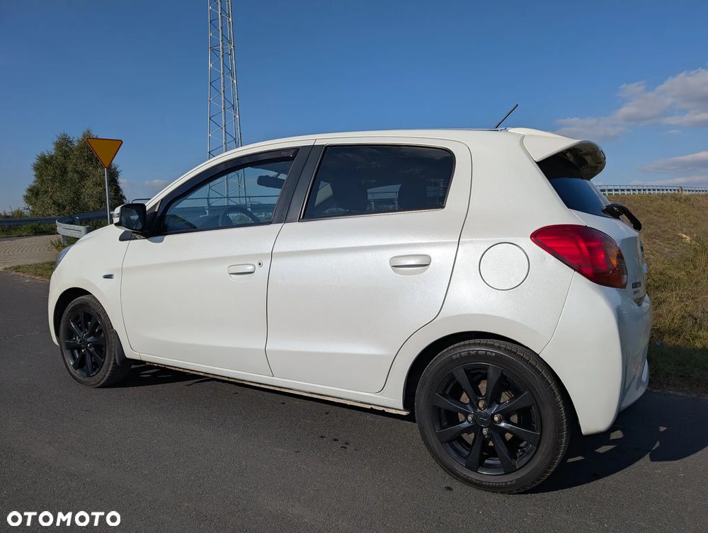 Mitsubishi Space Star 1.2 Intense - 9