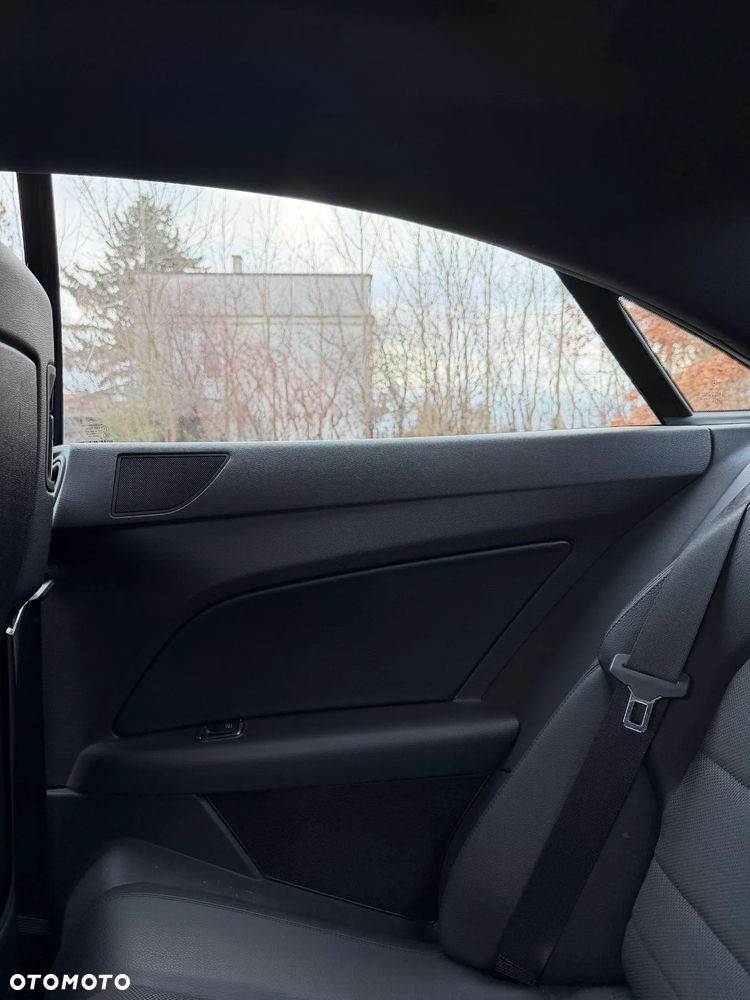 Mercedes-Benz Klasa E - 21