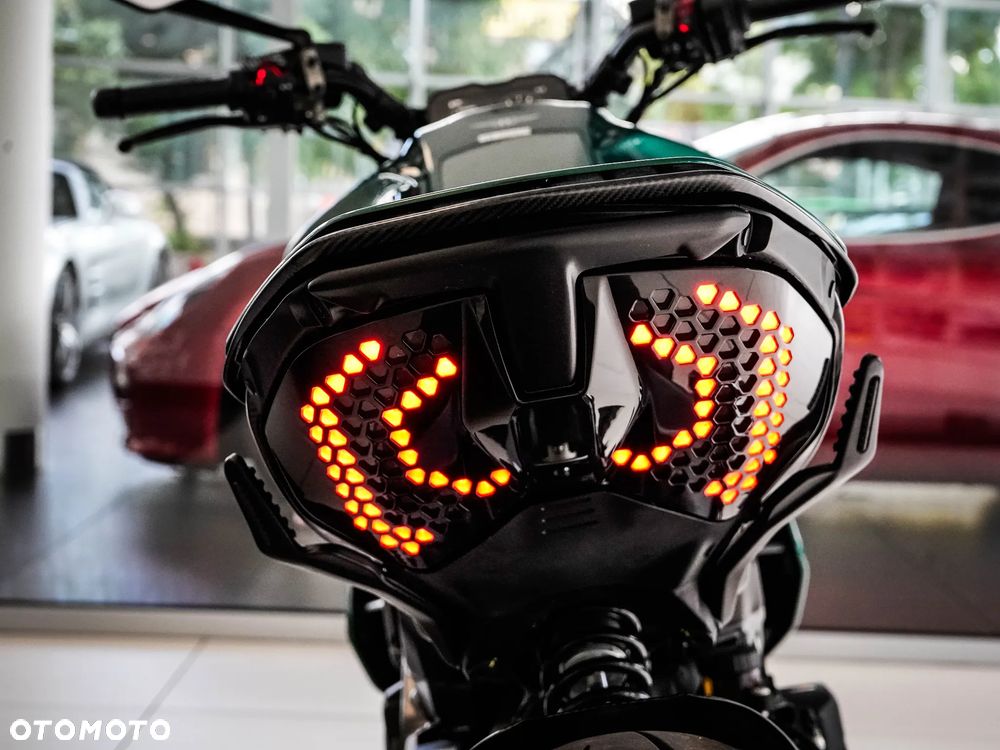 Ducati Diavel - 22