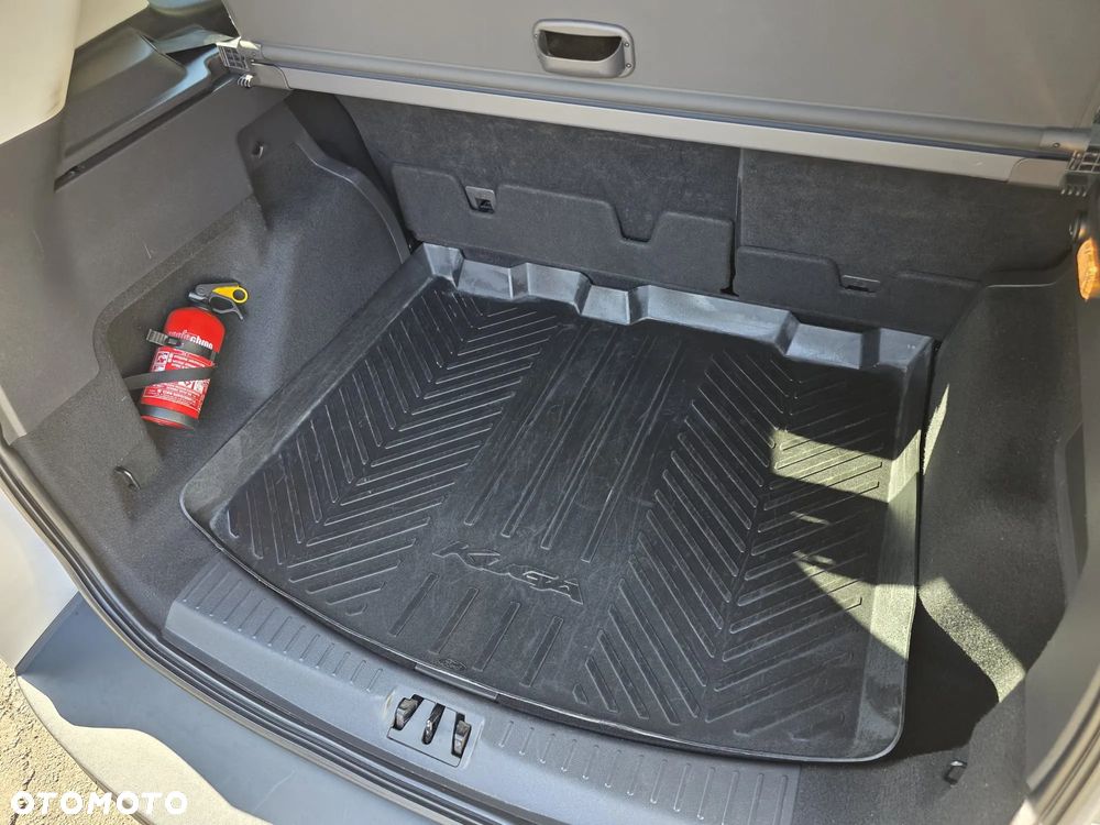 Ford Kuga - 15