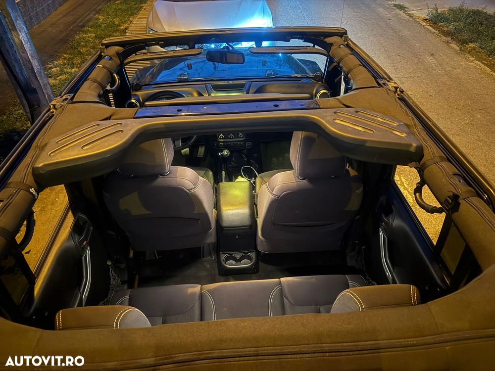 Jeep Wrangler - 6