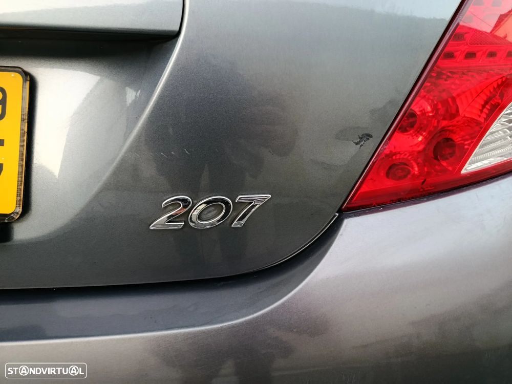 Peugeot 207 1.4 HDi Urban - 5