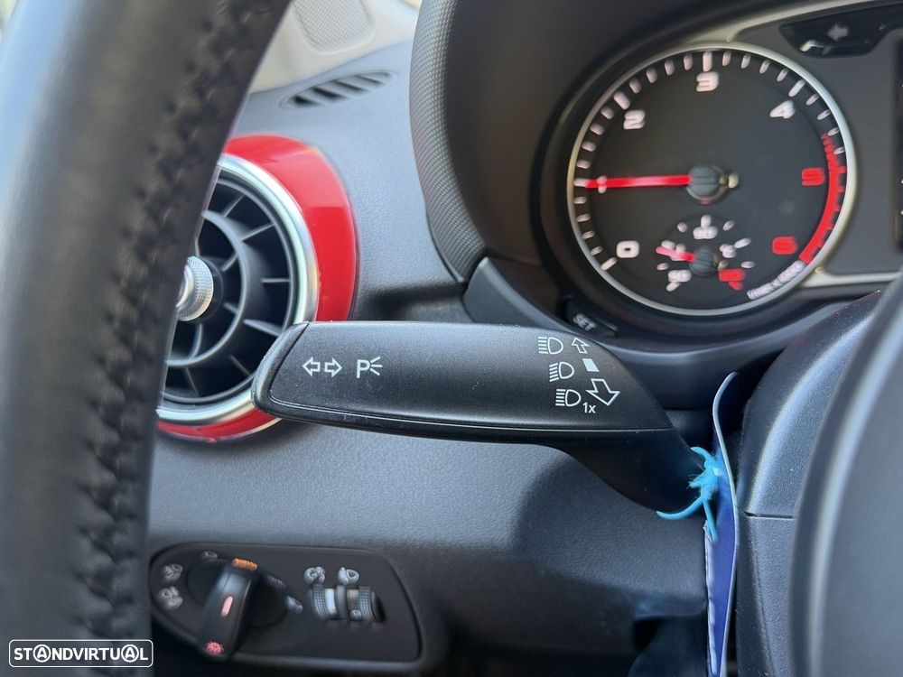 Audi A1 Sportback 1.6 TDI S-line - 28