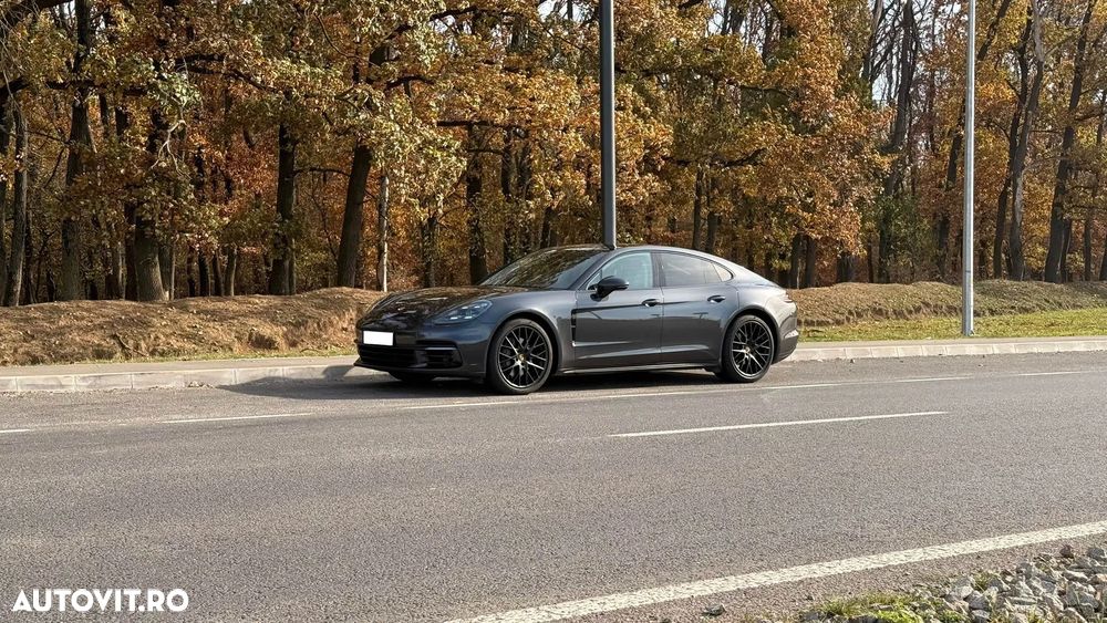 Porsche Panamera 4S - 1