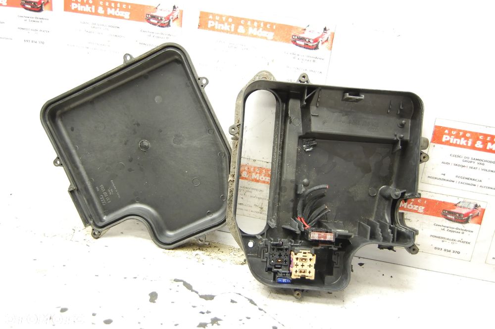 OBUDOWA KOMPUTERA STEROWNIKA 8D1907355B 8D1907613 SKODA SUPERB I VW PASSAT B5 8D1907613A - 1