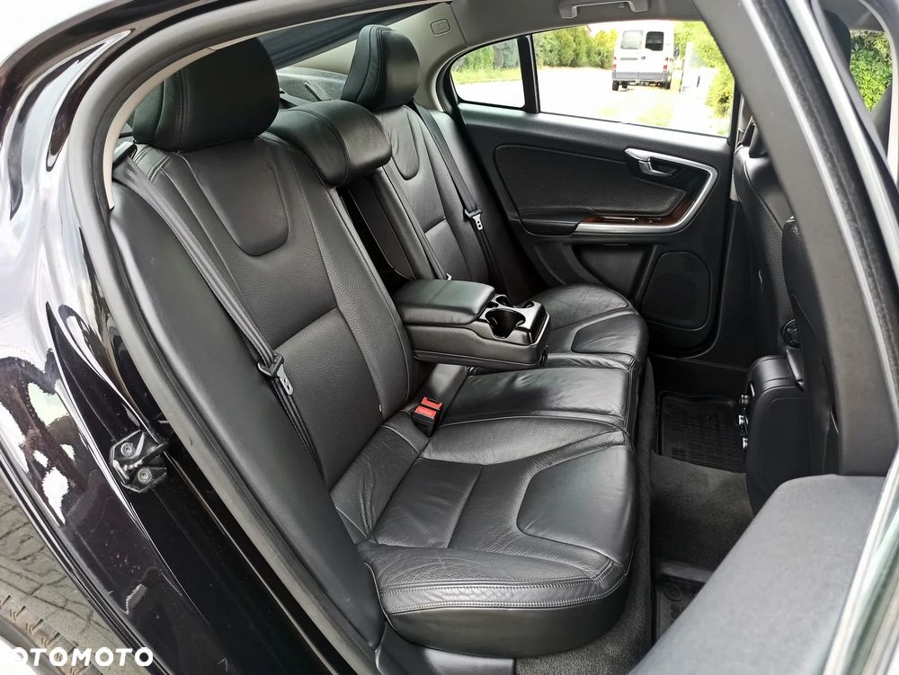 Volvo S60 D3 Summum - 21