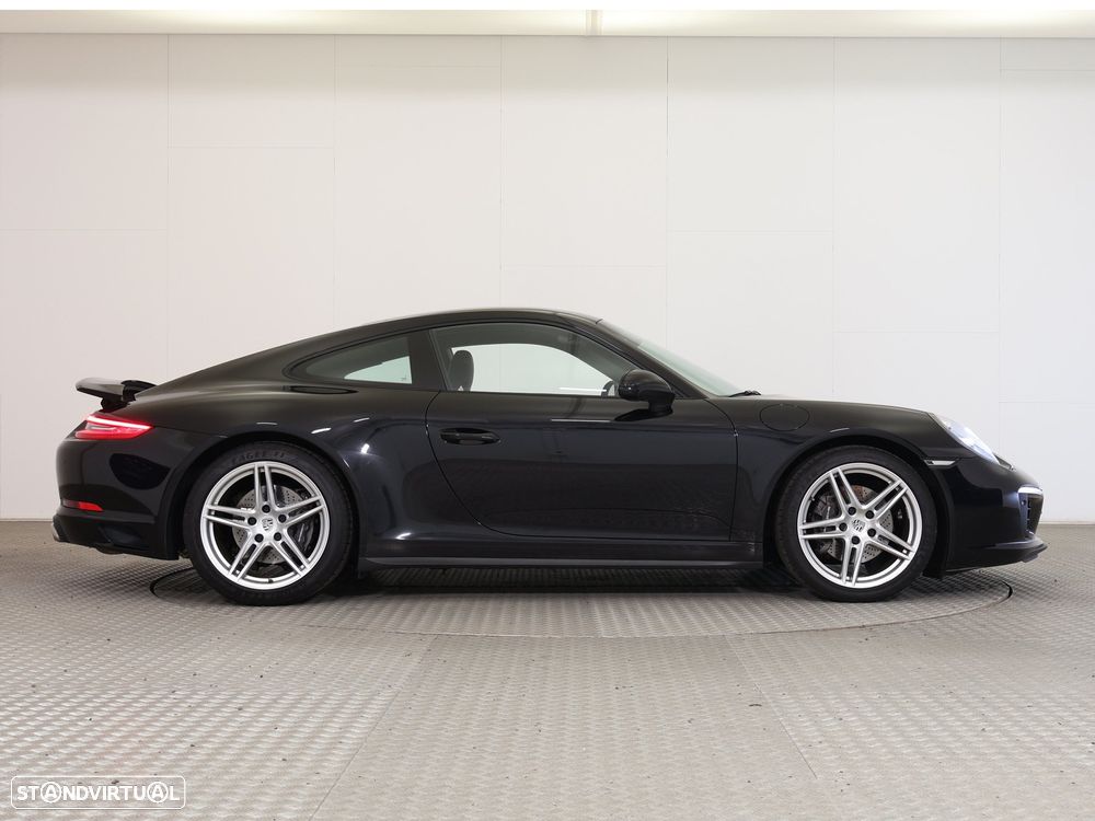 Porsche 911 (992) - 2