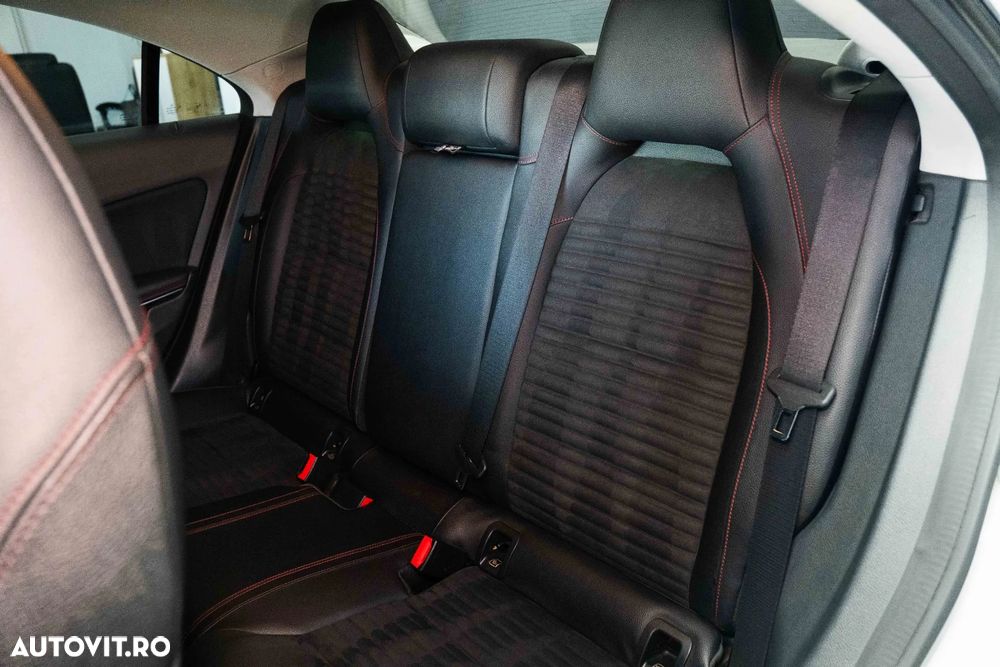 Mercedes-Benz CLA 220 - 15