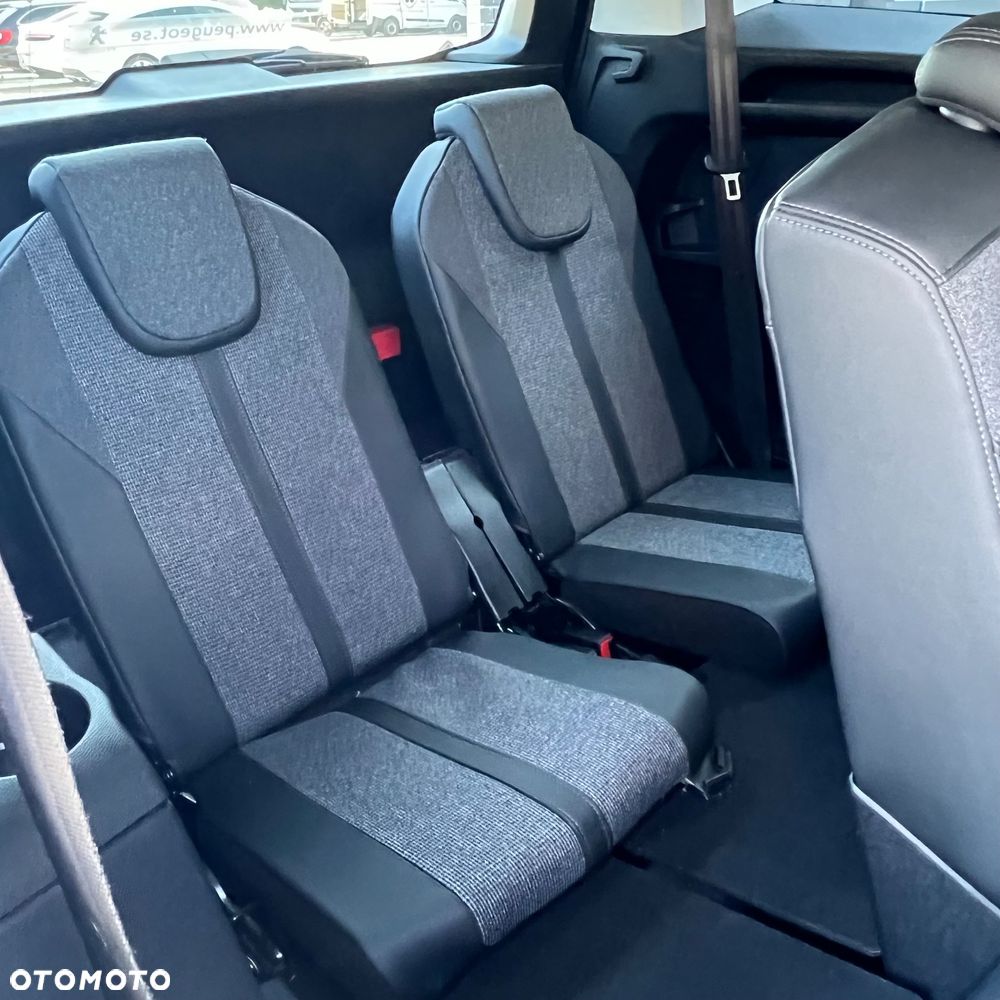 Peugeot 5008 1.5 BlueHDi Allure S&S EAT8 - 28