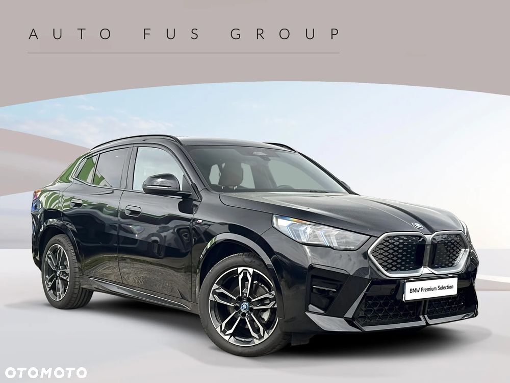 BMW iX2 eDrive20 66.5kWh M Sport - 3