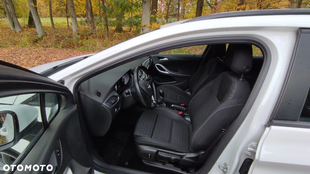 Opel Astra V 1.6 CDTI 120 Lat S&S - 11