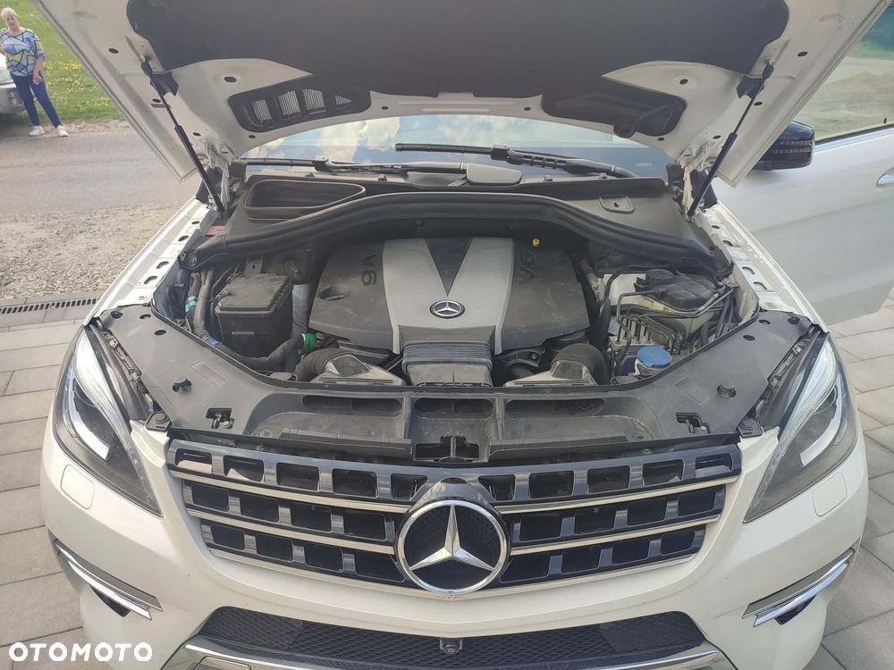 Mercedes-Benz ML - 15