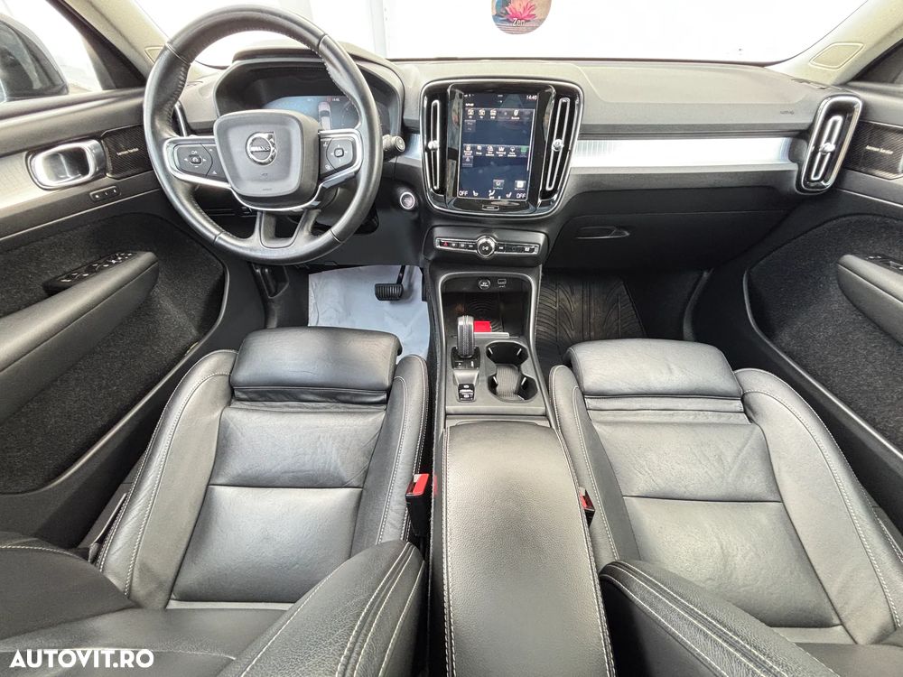 Volvo XC 40 D4 AWD Geartronic Momentum Pro - 8