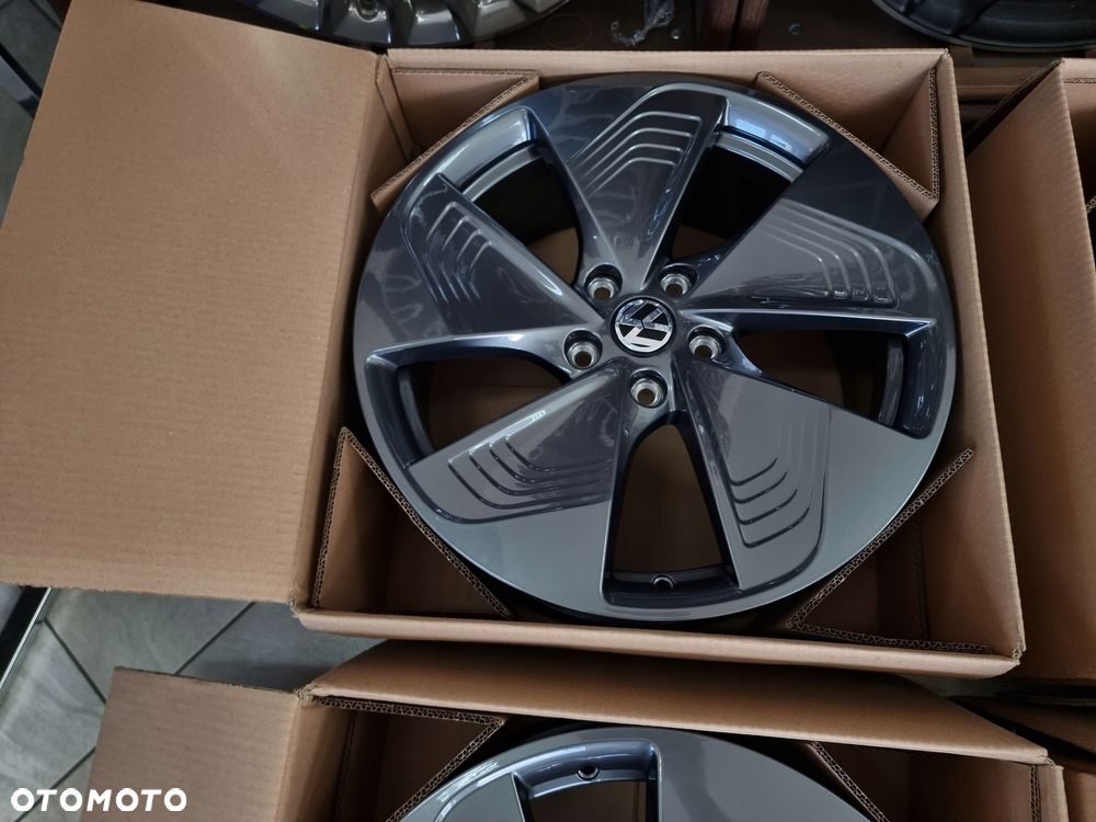 10E601025N Felgi Vw 18 5X112 Vw Golf 5 6 7 Id3 Jetta Touran - 5