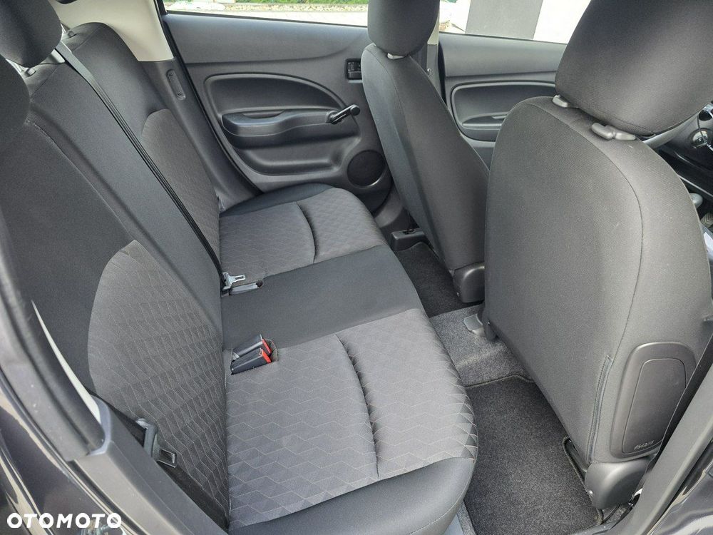 Mitsubishi Space Star - 12