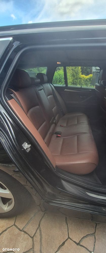 BMW Seria 5 525d - 7