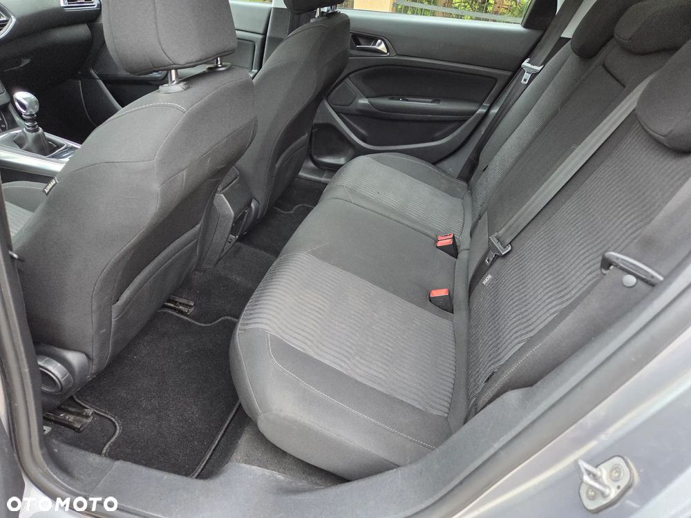 Peugeot 308 2.0 HDi Active - 17