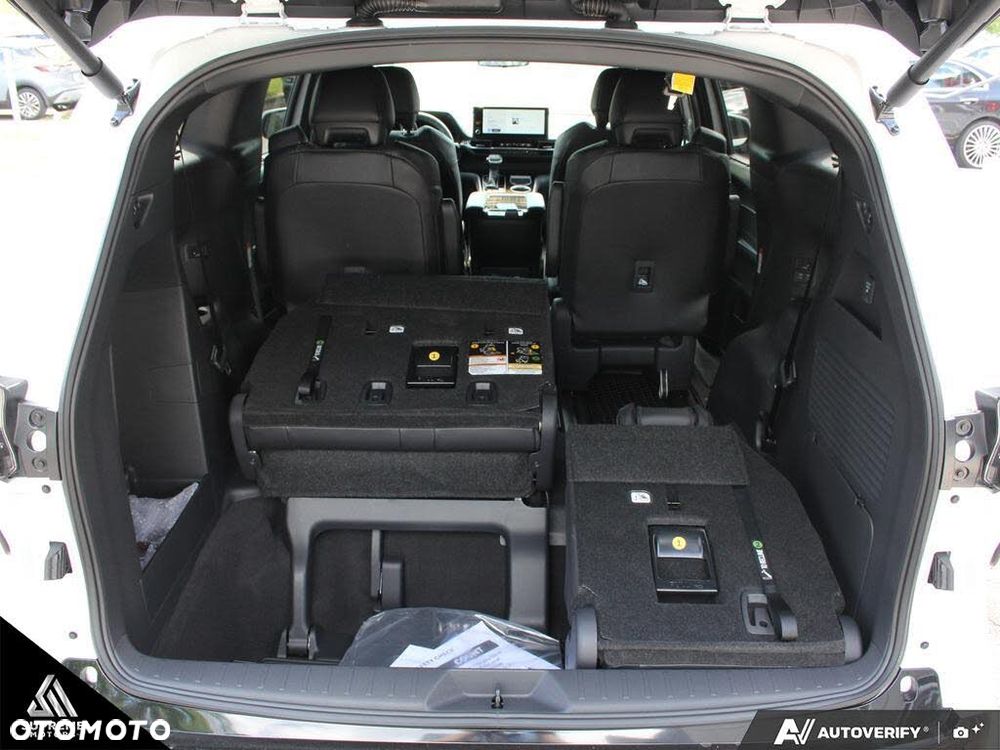 Toyota Sienna - 12