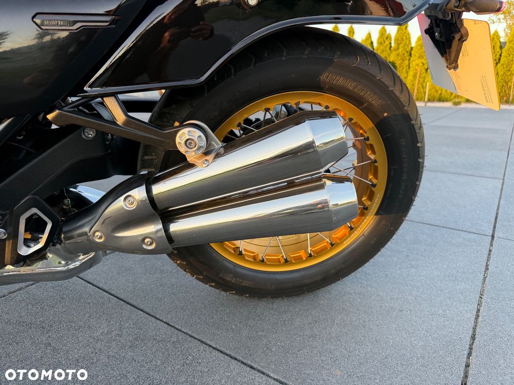 BMW R - 22