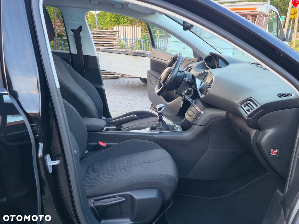 Peugeot 308 1.6 BlueHDi Business Line S&S - 34