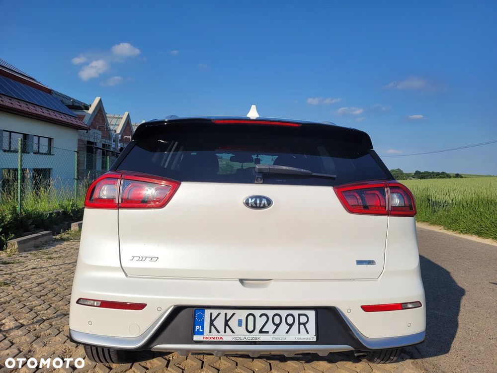 Kia Niro 1.6 GDI Hybrid L - 8
