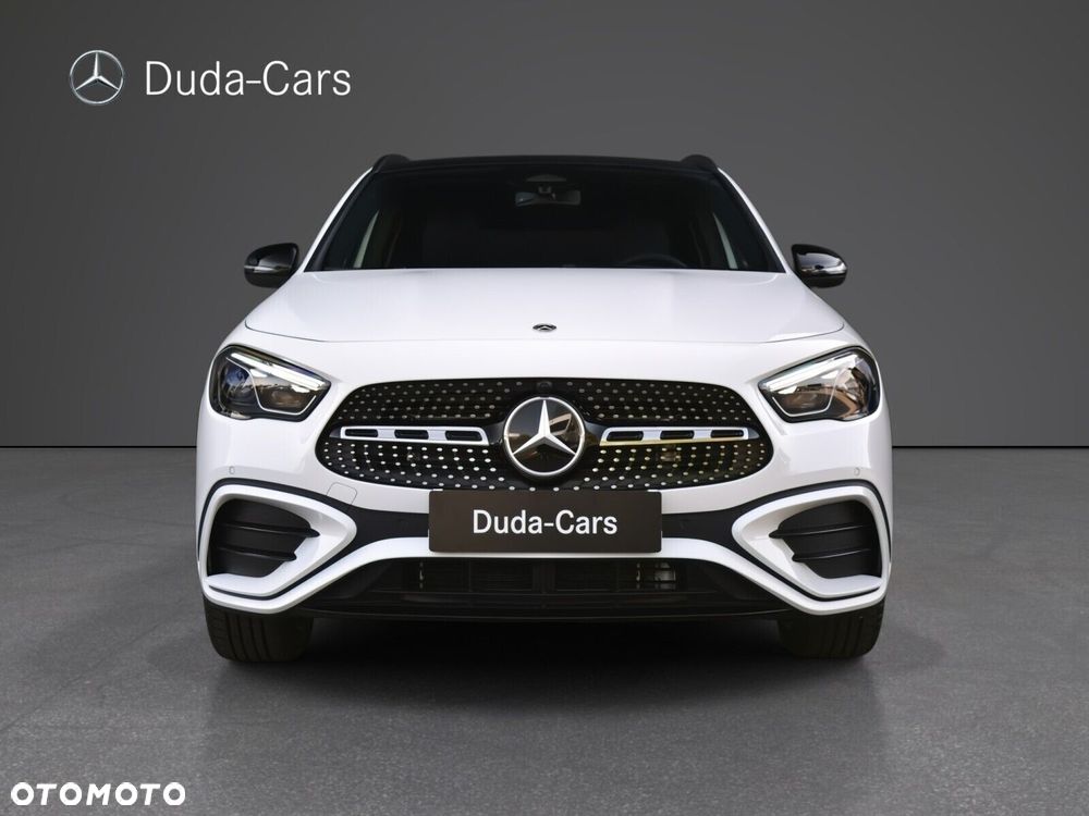 Mercedes-Benz GLA - 5