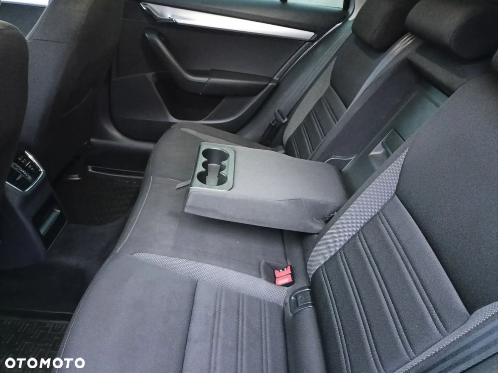 Skoda Octavia - 8