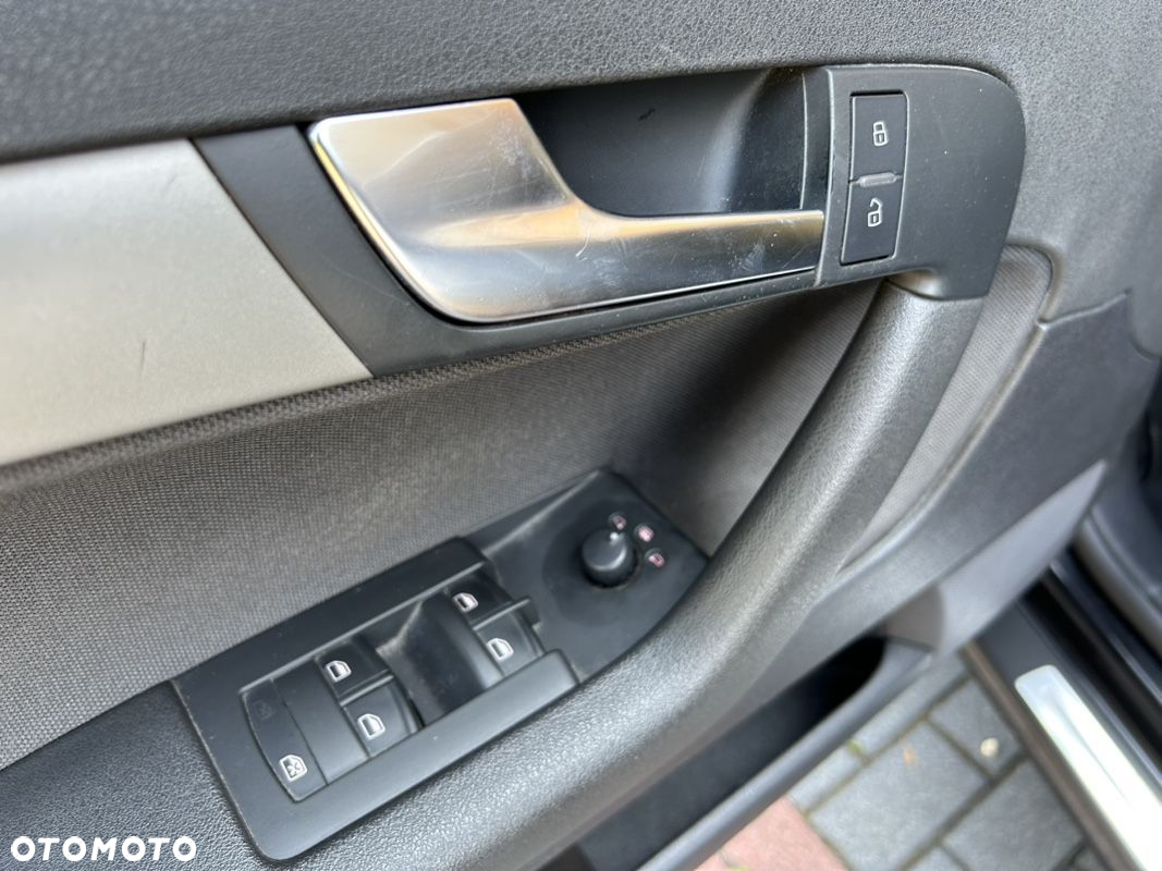Audi A3 2.0 TDI Sportback DPF Attraction - 5