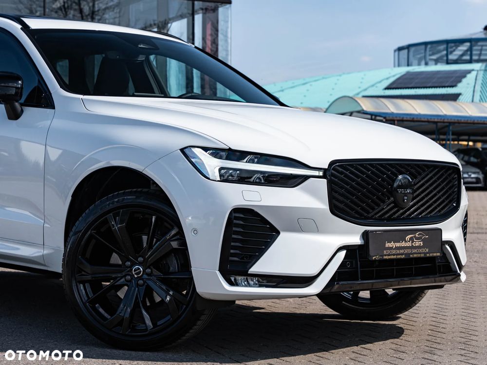 Volvo XC 60 B5 B AWD Plus Dark - 9