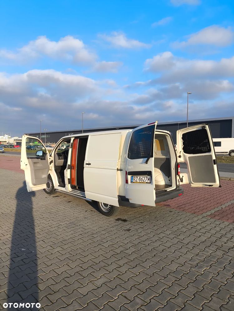 Volkswagen Transporter - 14