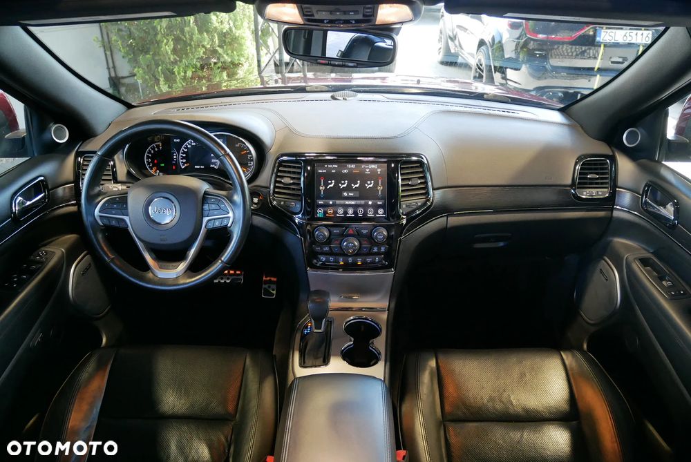 Jeep Grand Cherokee - 18