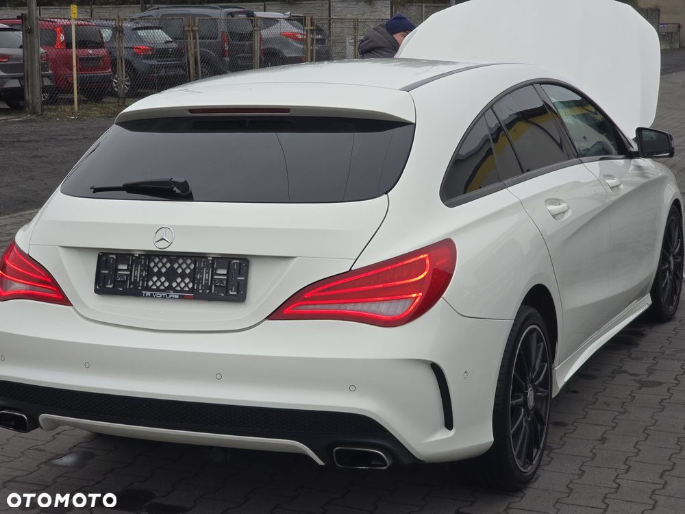 Mercedes-Benz CLA 180 AMG Line - 10