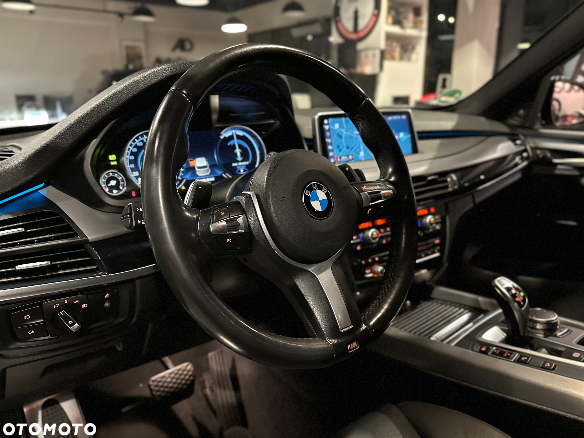 BMW X5 M M50d - 25