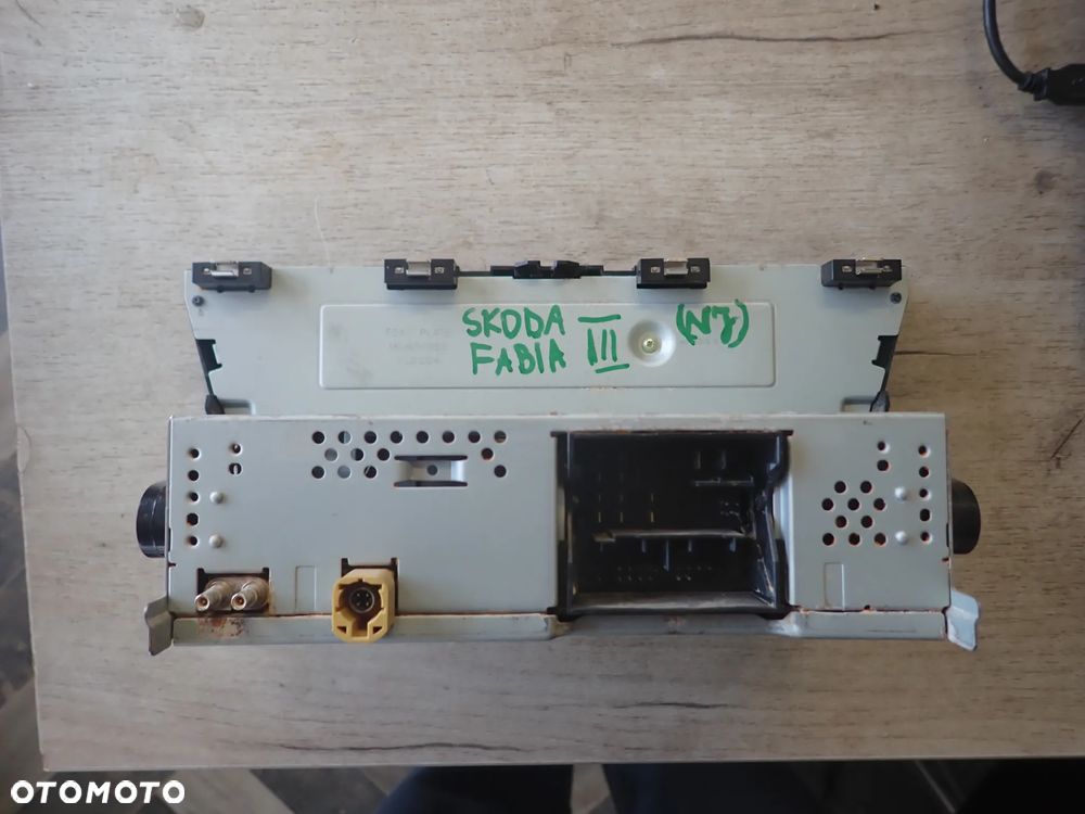 SKODA FABIA III RADIO NAVIGACJA 6V003571J - 4