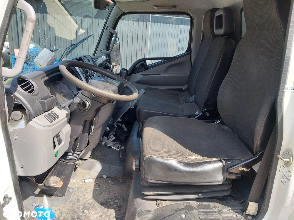 Mitsubishi Fuso Canter - 8