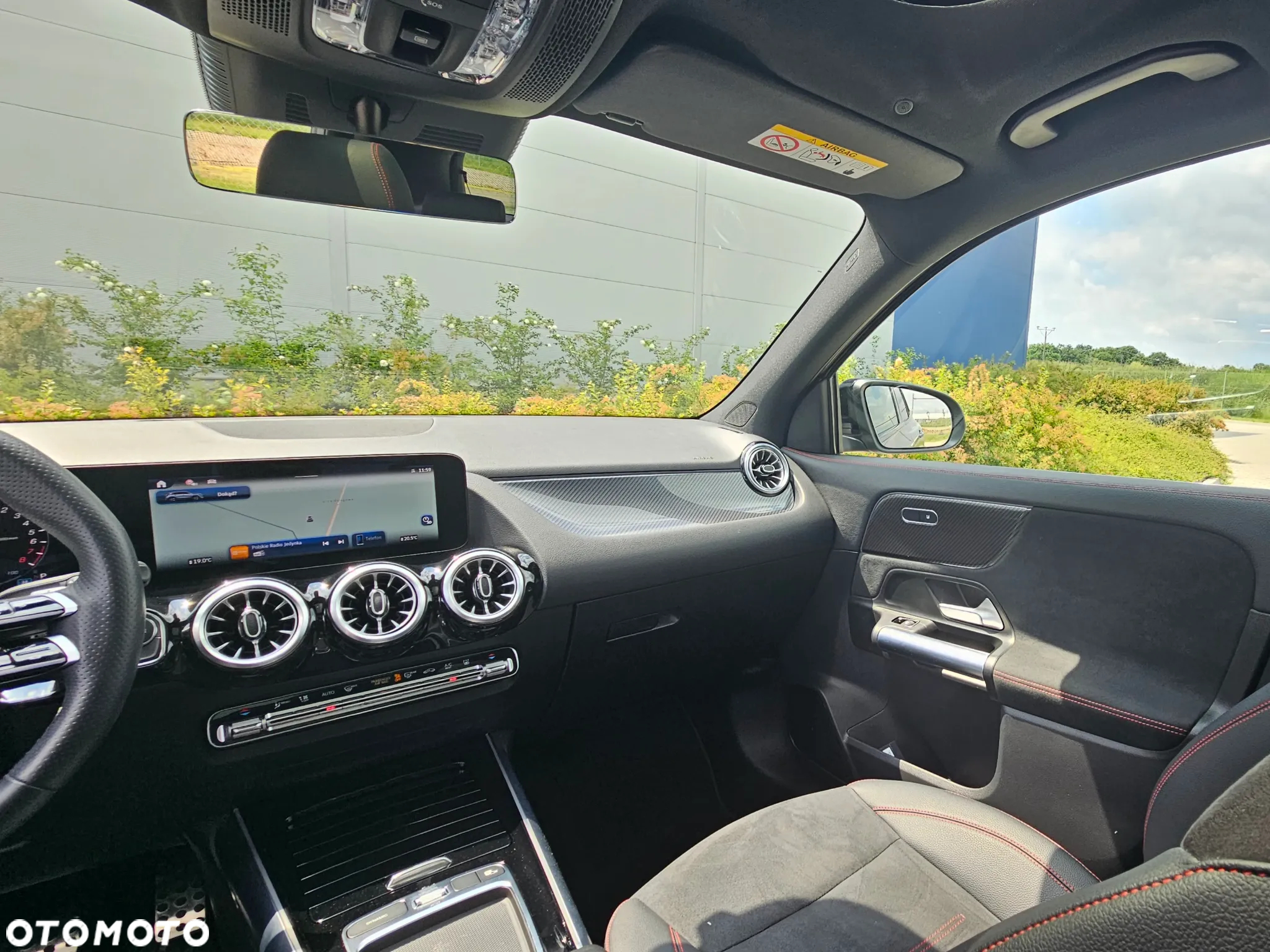 Mercedes-Benz GLA 250 e PHEV AMG Line 8G-DCT - 16