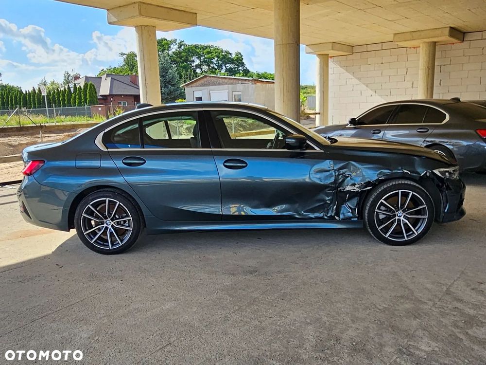 BMW Seria 3 330i Sport Line - 8
