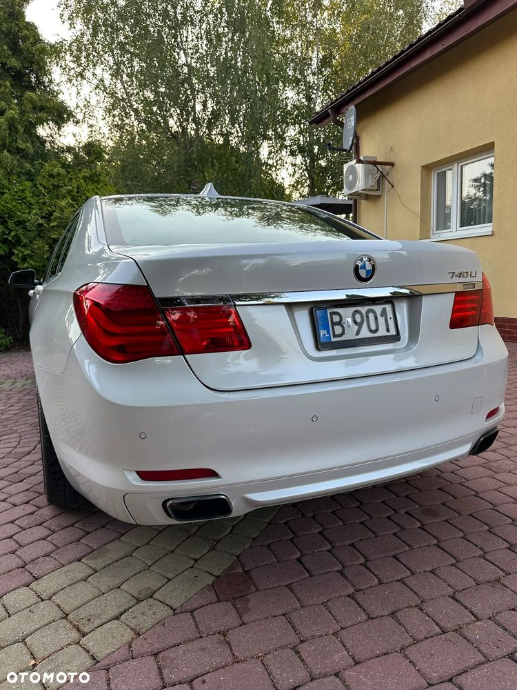 BMW Seria 7 740Li - 5